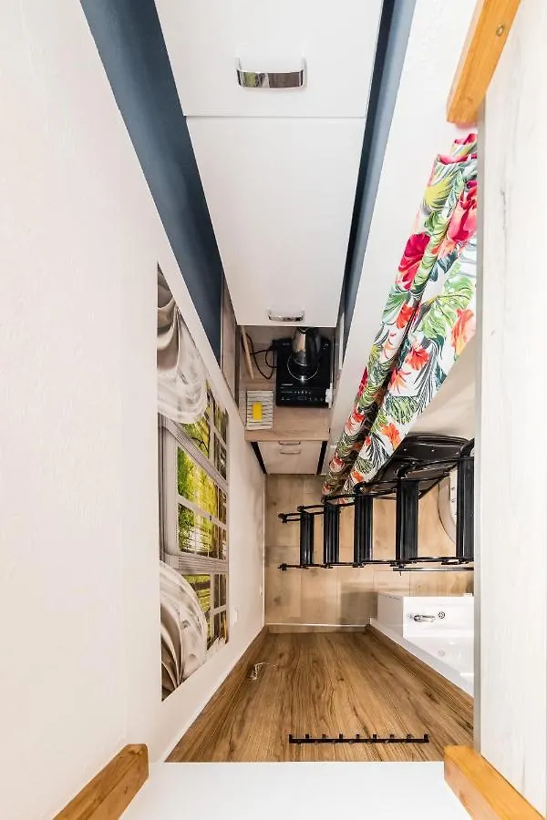 Micro Apartments 2,5 Qm - Najmniejsze Apartamenty Swiata 2,5 Mkw Kraków